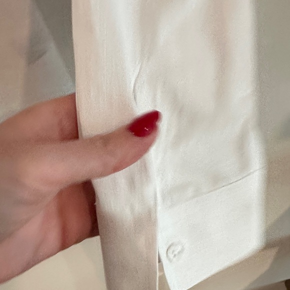 Elegant White Dress Shirt - Picture 4 of 5